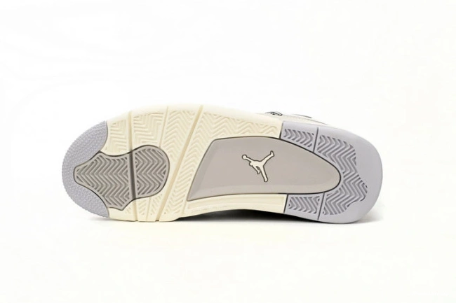 Frozen Jordan Moments Air AQ9129-001 WMNS 4 0908
